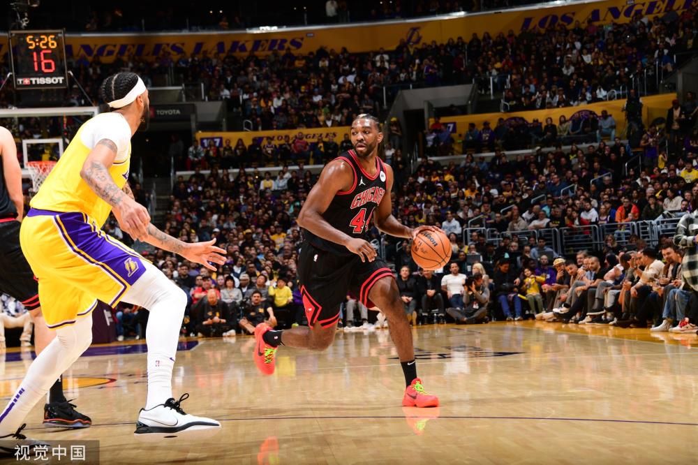 轻球员突破 轻球员突破